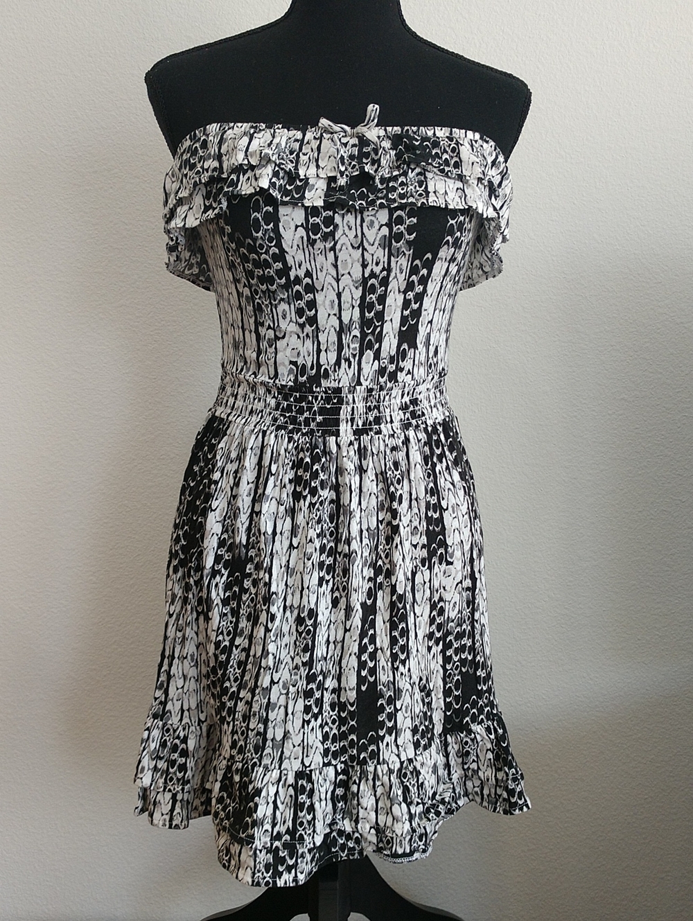 OP Black and White Strapless Ruffle Summer Dress